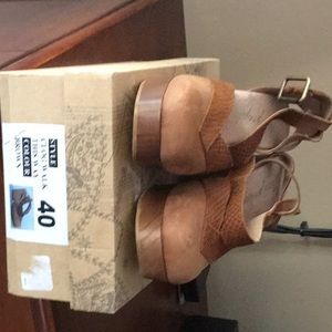 Clog Brown Shoes with straps
